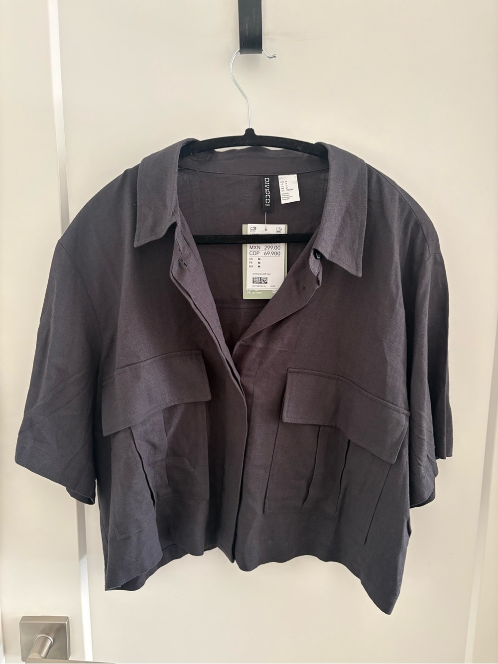 H&M CROPPED UTILITY BUTTON UP TOP - Picture 2 of 7